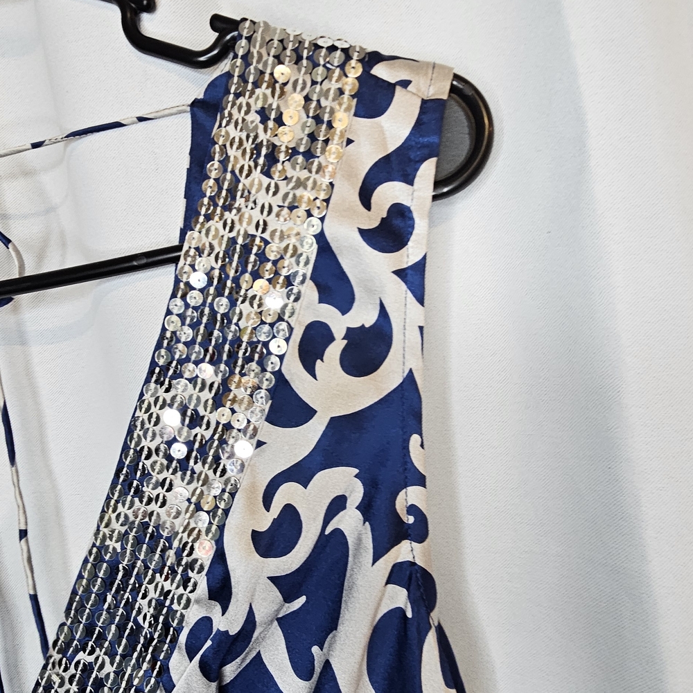 Bebe Blue and White Patterned Blouse - Picture 6 of 8